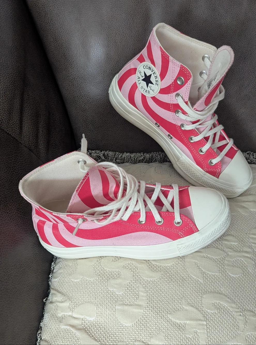Converse Chuck Taylor Pink Swirl High Top Sneakers Lift Platform Women's Size 8 - Picture 1 of 7